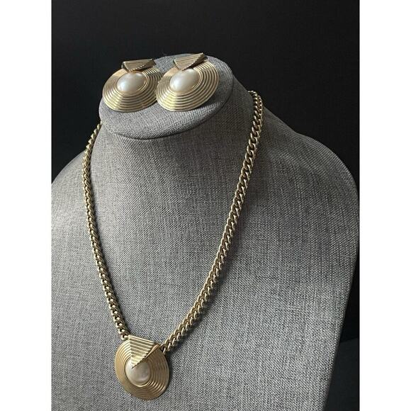 Parklane Vintage Necklace Earring Set Gold Tone Art Deco MCM Faux Pearl Retro - Picture 3 of 11